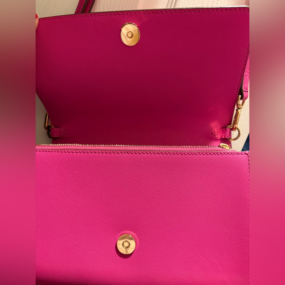 Tory Burch Hot Pink Crossbody Bag with Gold Hardware - Picture 5 of 5